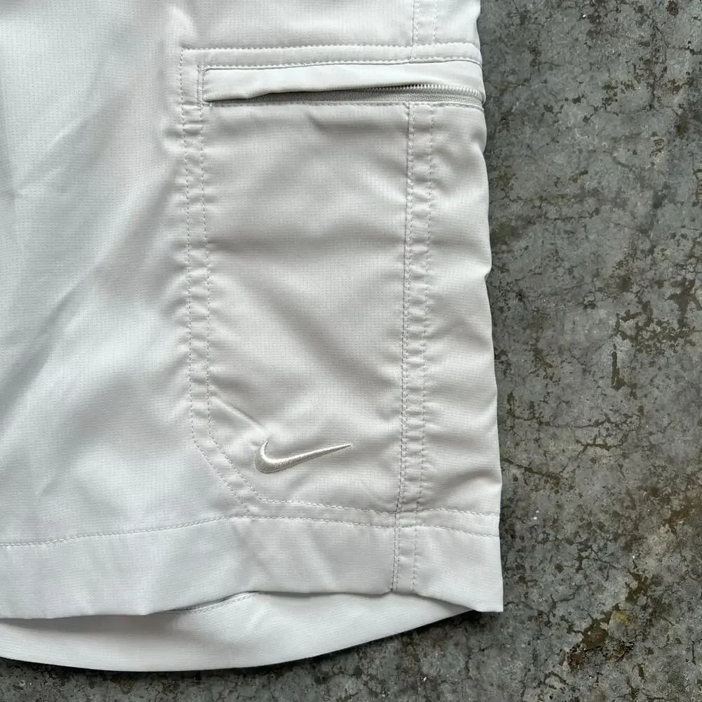 Nike Golf Dri-FIT Cargo Shorts Mens 32 Tan Beige Performance Flat Front Tech